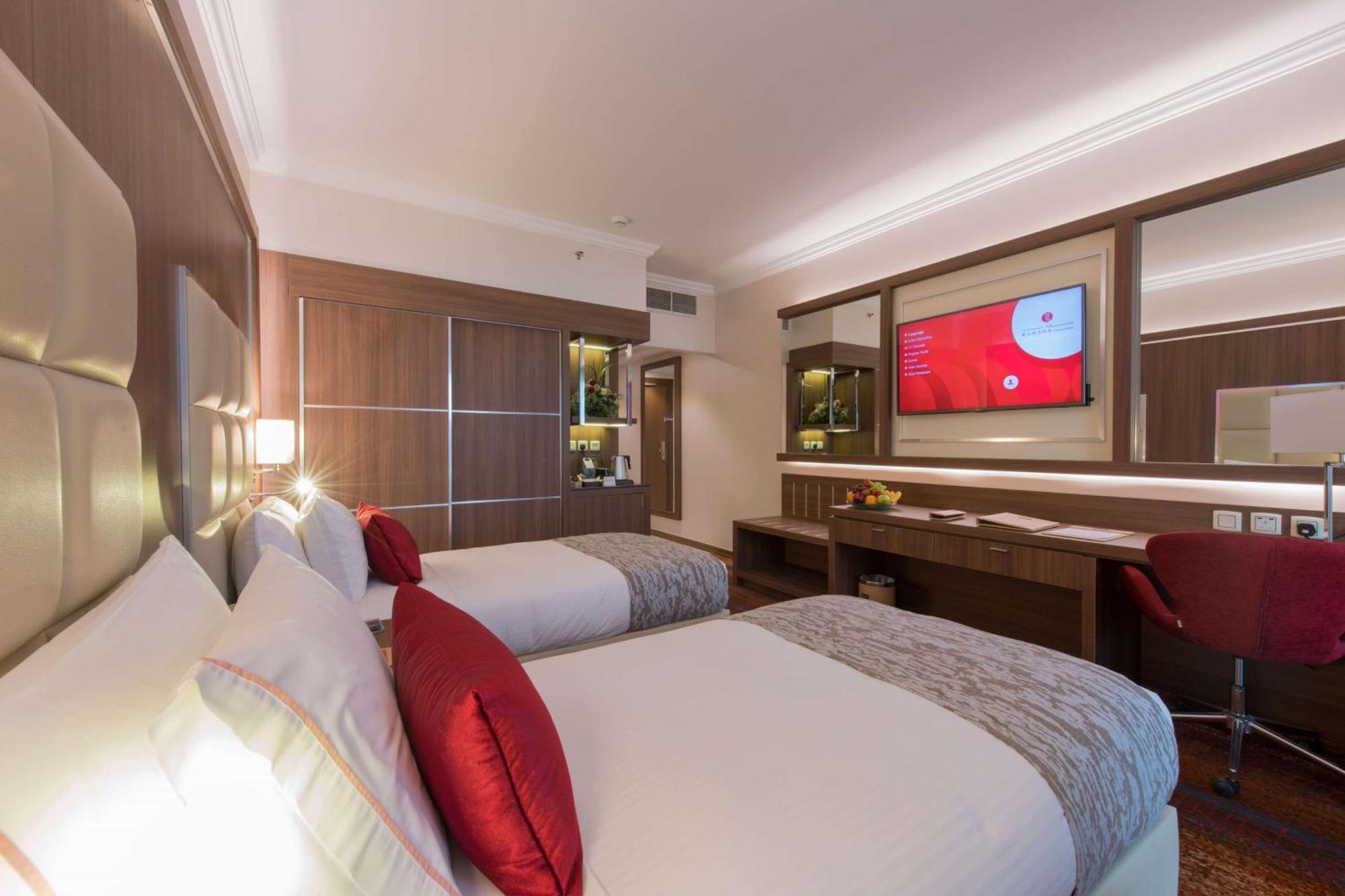 Готель Ramada By Wyndham Continental Джидда Екстер'єр фото