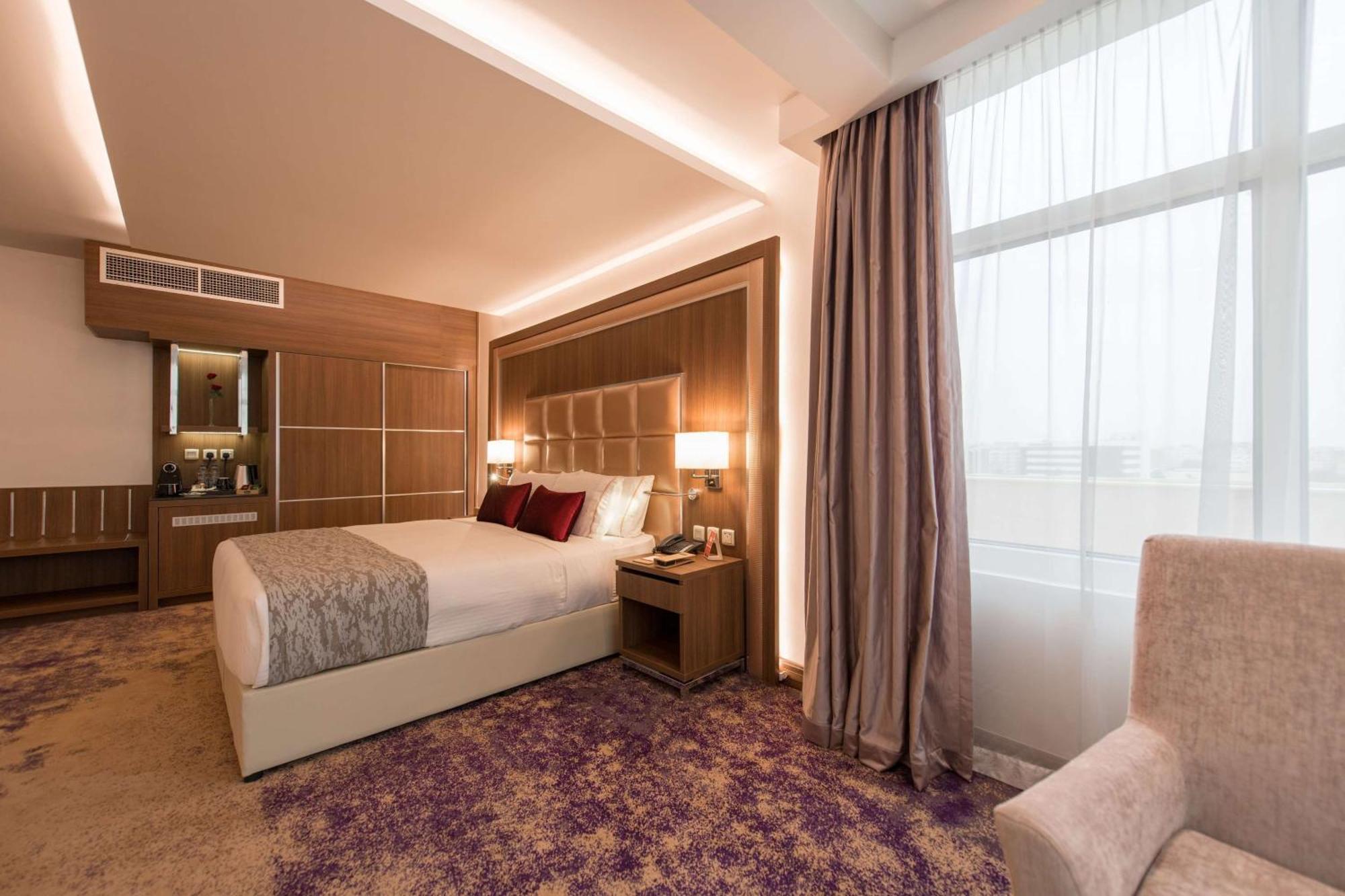Готель Ramada By Wyndham Continental Джидда Екстер'єр фото